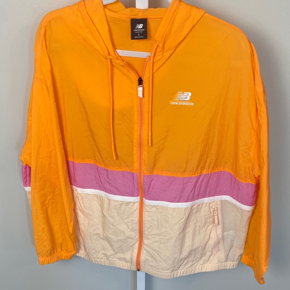 New balance women’s windbreaker size large